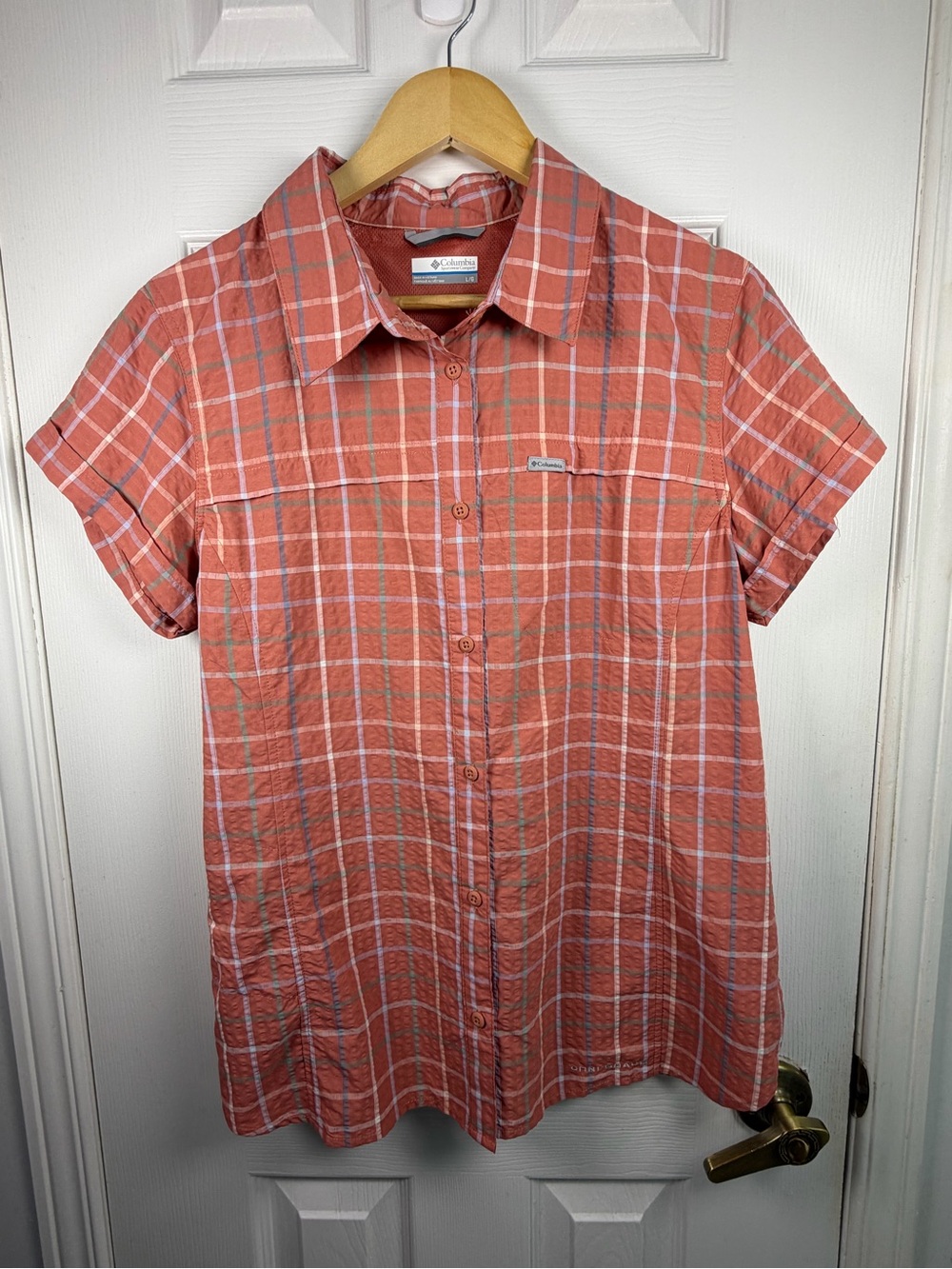 Columbia Coral Plaid Button-Down Shirt Women's L Omni-Wick Hiking Outdoor